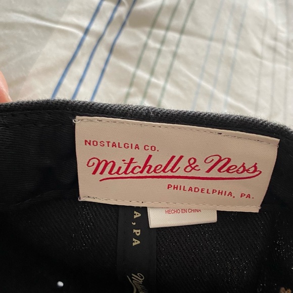 NBA Philadelphia 76ers retro logo SnapBack - Picture 3 of 4